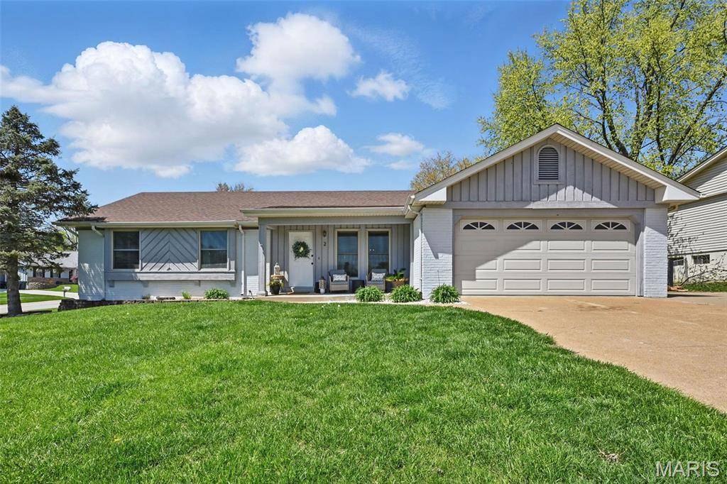 St Peters, MO 63376,2 Suncrest DR