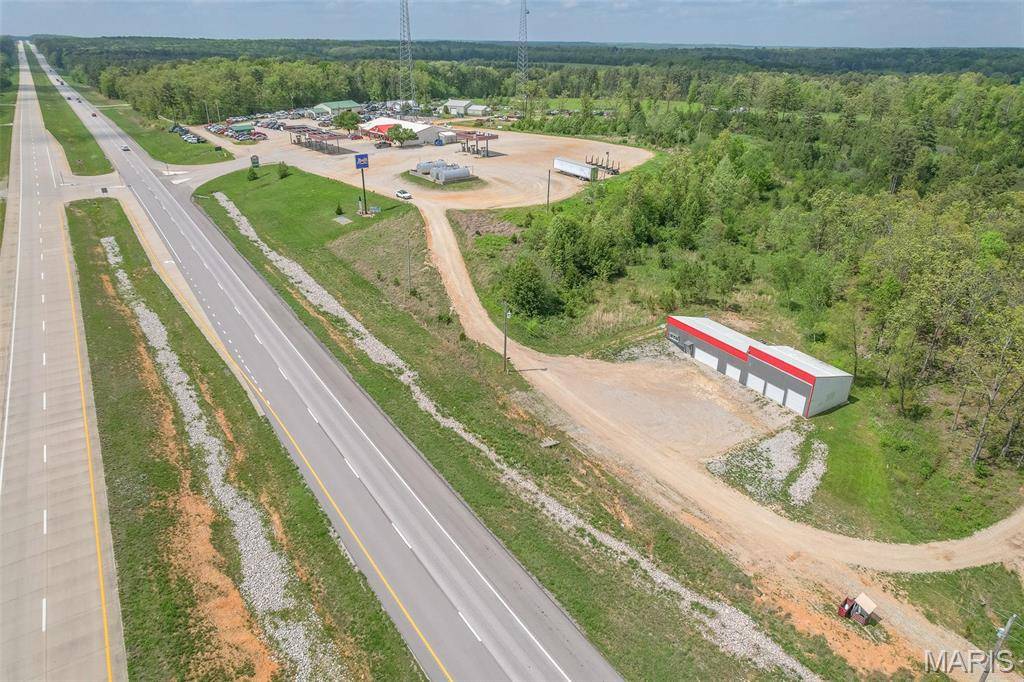 Ellsinore, MO 63901,17883 Highway 60 W