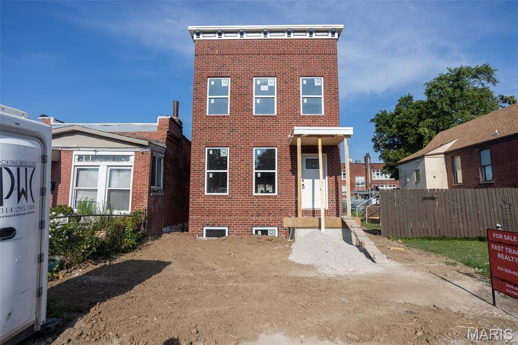 St Louis, MO 63110,1301 Kentucky AVE