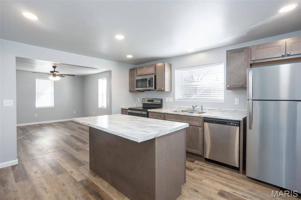 Festus, MO 63028,721 Woodland AVE