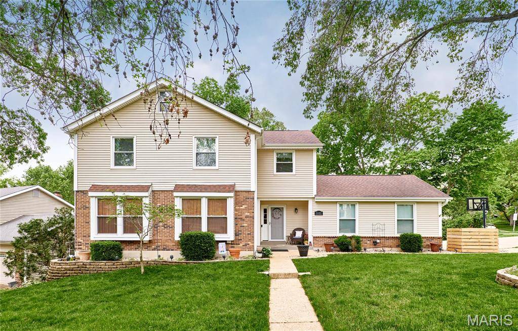 St Louis, MO 63129,5811 White Pine DR