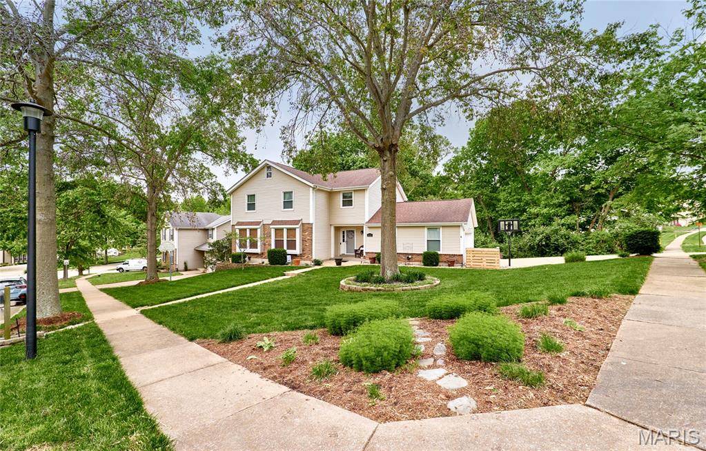St Louis, MO 63129,5811 White Pine DR