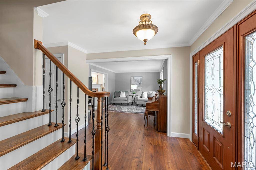 Ballwin, MO 63011,13 Windsor LN