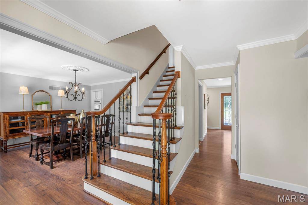 Ballwin, MO 63011,13 Windsor LN