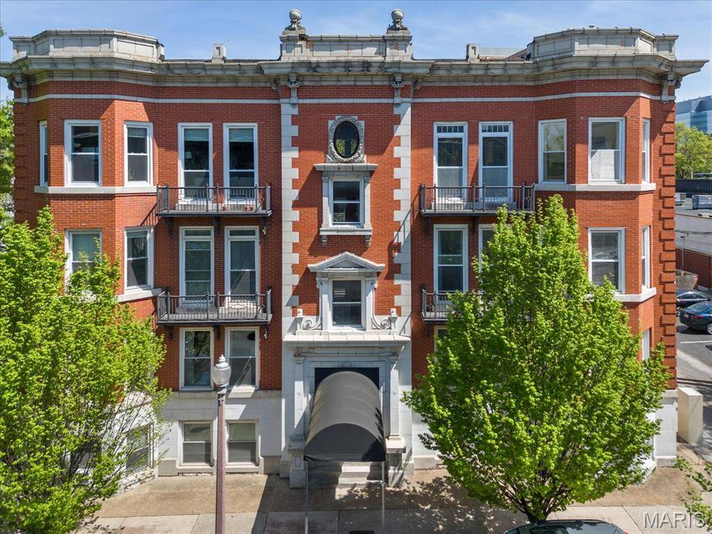 St Louis, MO 63108,14 S Taylor AVE #3S