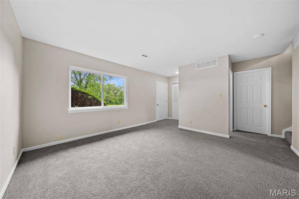 Lake St Louis, MO 63367,2104 Gascony DR #2104