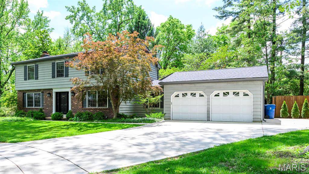 Chesterfield, MO 63017,366 Ridgemeadow DR