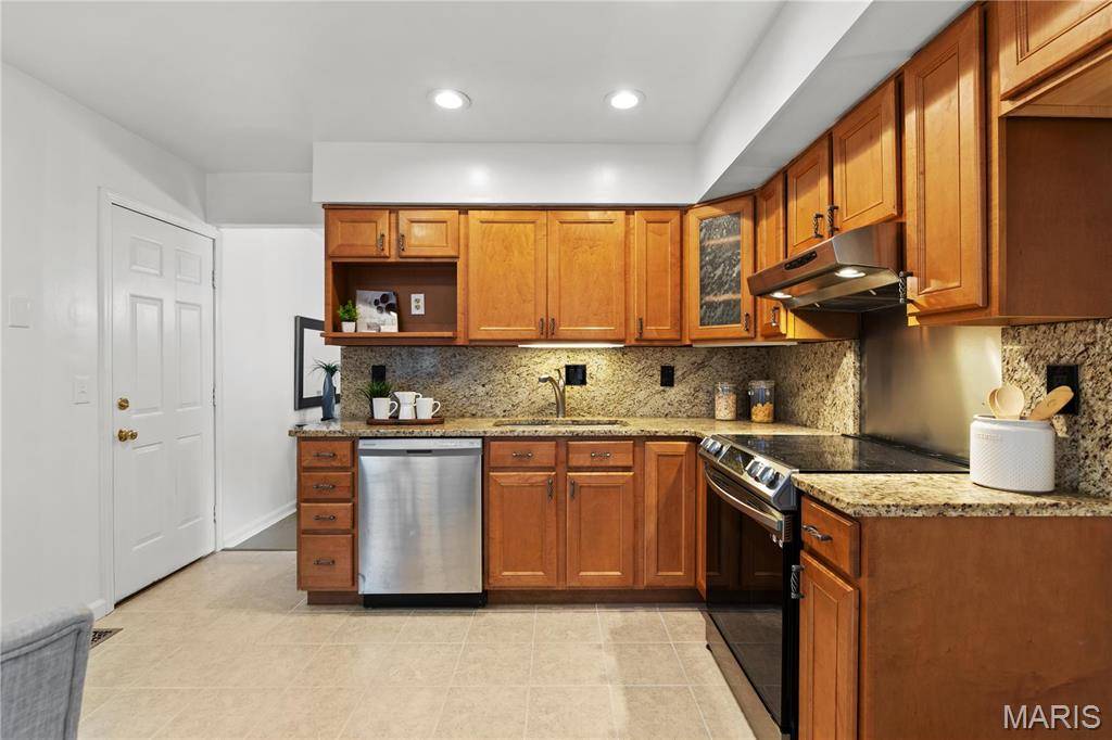Chesterfield, MO 63017,1531 Charlemont DR