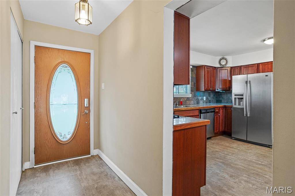 St Louis, MO 63129,4222 Aqua Ridge DR