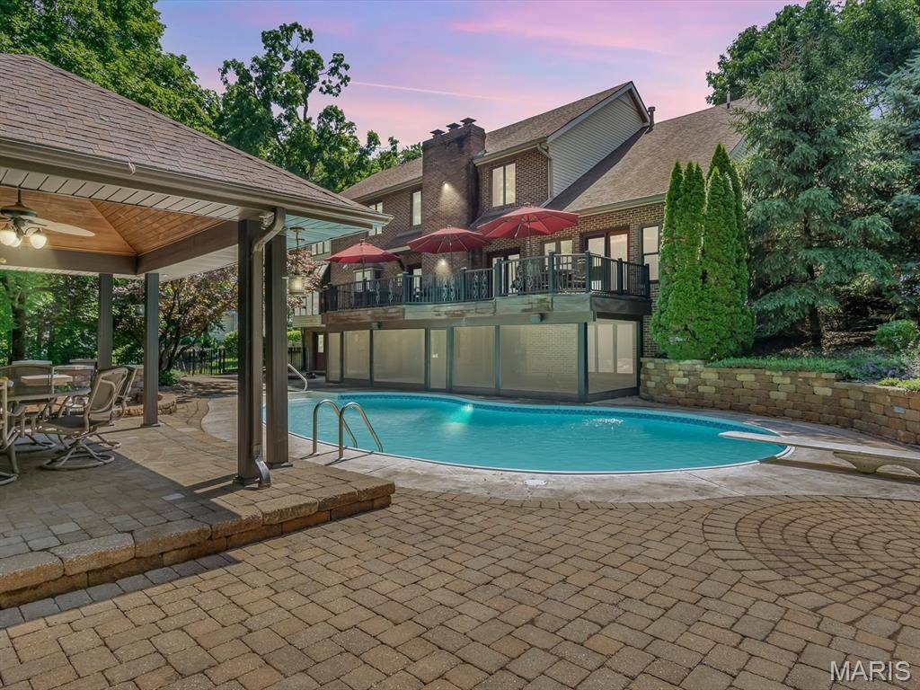 Edwardsville, IL 62025,3 COUNTRY CLUB LN