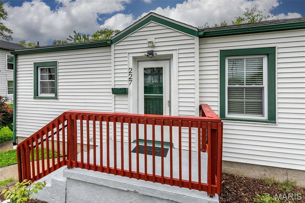 Lebanon, IL 62254,227 Roosevelt ST