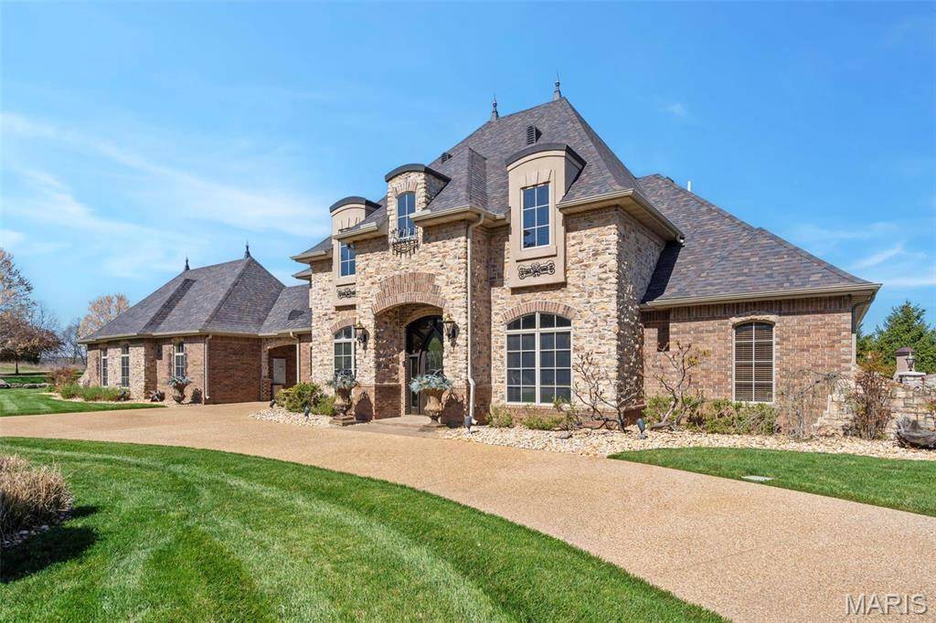 Unincorporated, MO 65672,240 Golf Club Drive