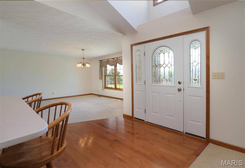Carlyle, IL 62231,631 Wayne ST