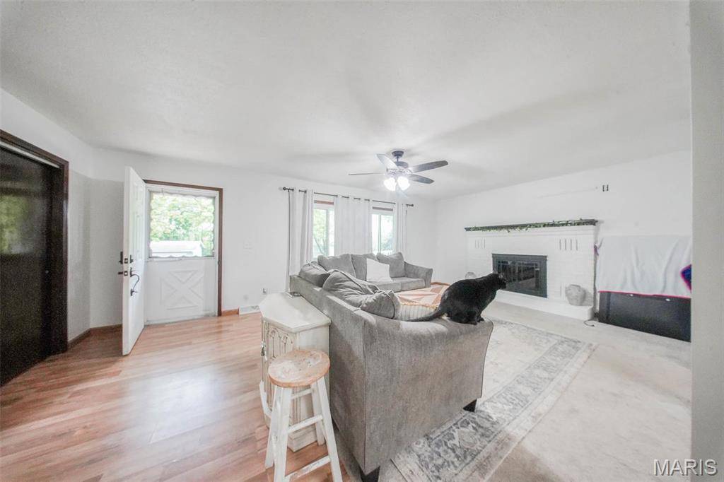 Rolla, MO 65401,101 Steeplechase RD