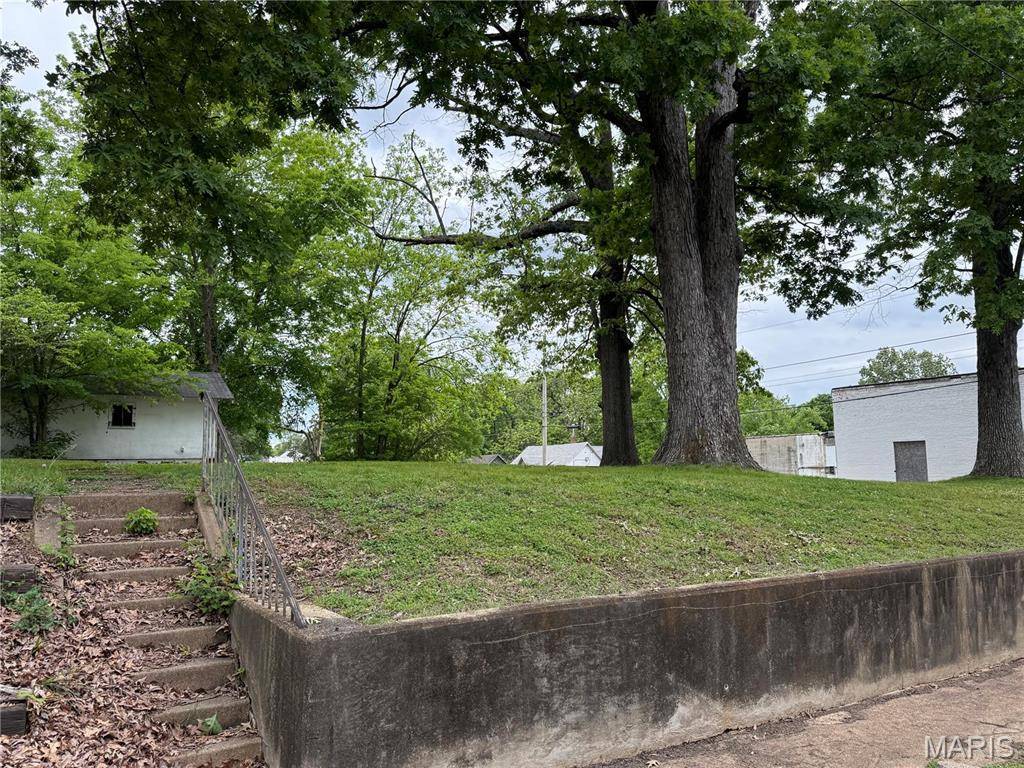 Poplar Bluff, MO 63901,645 N 9th ST