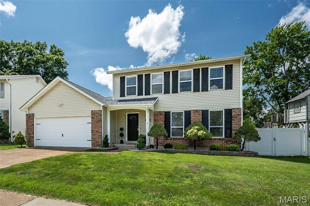 St Louis, MO 63125,812 Peace Haven DR