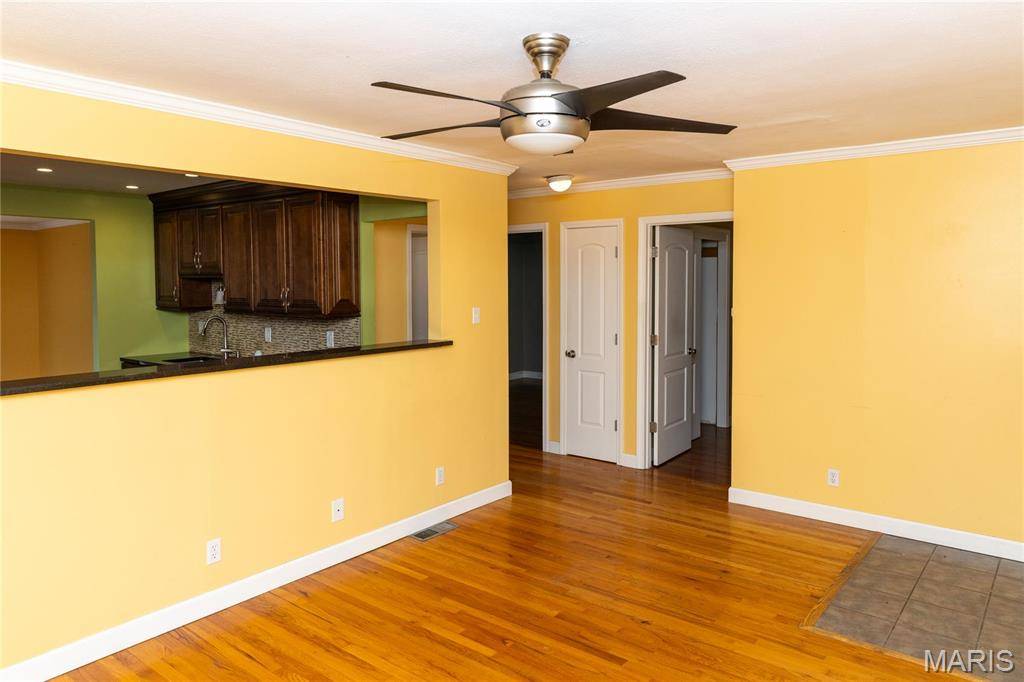 St Louis, MO 63123,9932 Jan DR