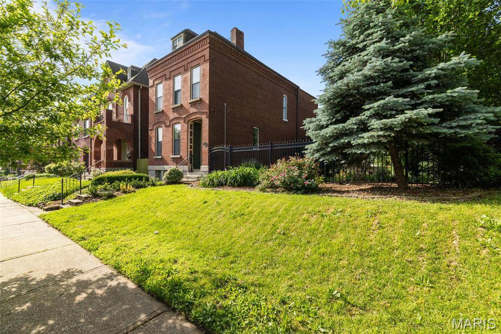 St Louis, MO 63104,3312 Shenandoah AVE