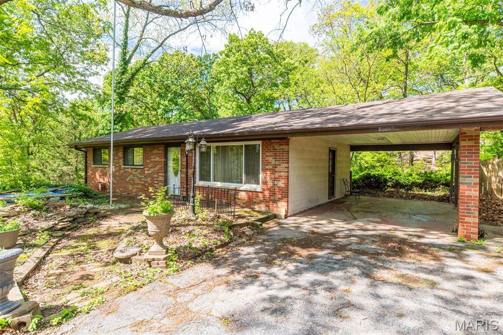 High Ridge, MO 63049,1853 West DR