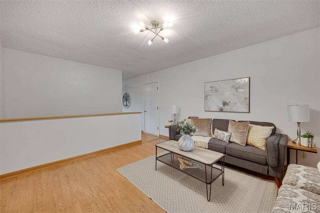 Arnold, MO 63010,2794 Pinebrook DR