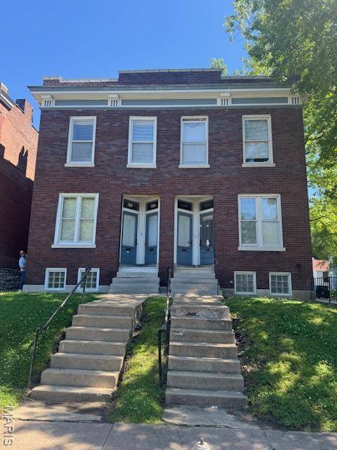 St Louis, MO 63111,601 Holly Hills AVE