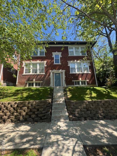 St Louis, MO 63111,3215 Osceola ST