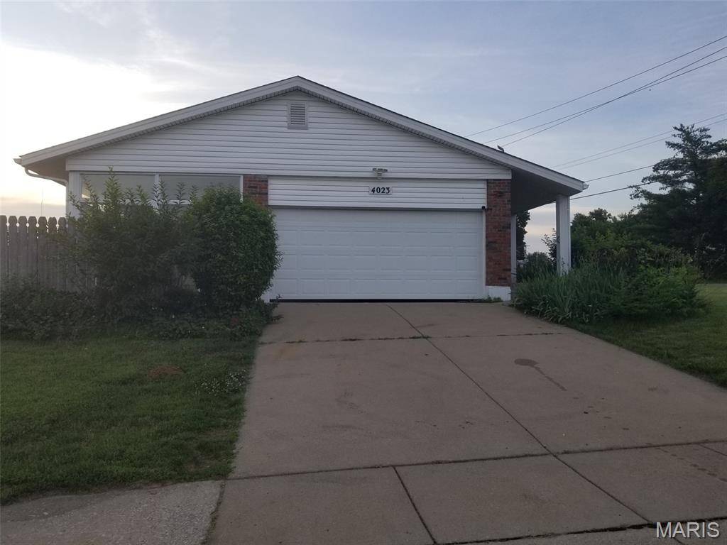 Florissant, MO 63034,4023 Monsols DR