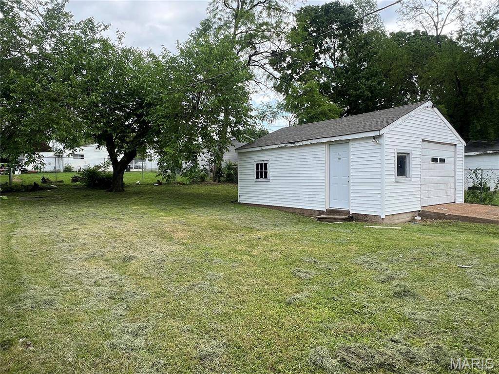 St Louis, MO 63134,9129 Kathlyn DR
