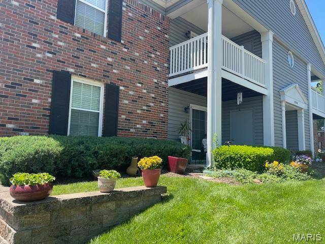 St Louis, MO 63126,9218 Bent Pine CT #H