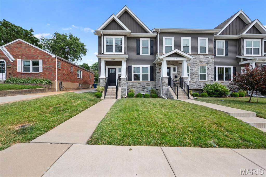 St Louis, MO 63117,7729 Dale AVE