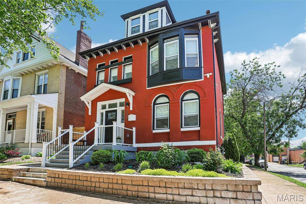 St Louis, MO 63104,3524 Sidney ST