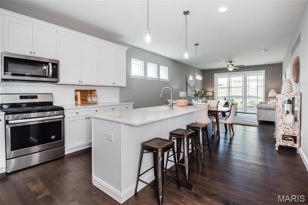O'fallon, MO 63385,706 Barnwood Hill DR