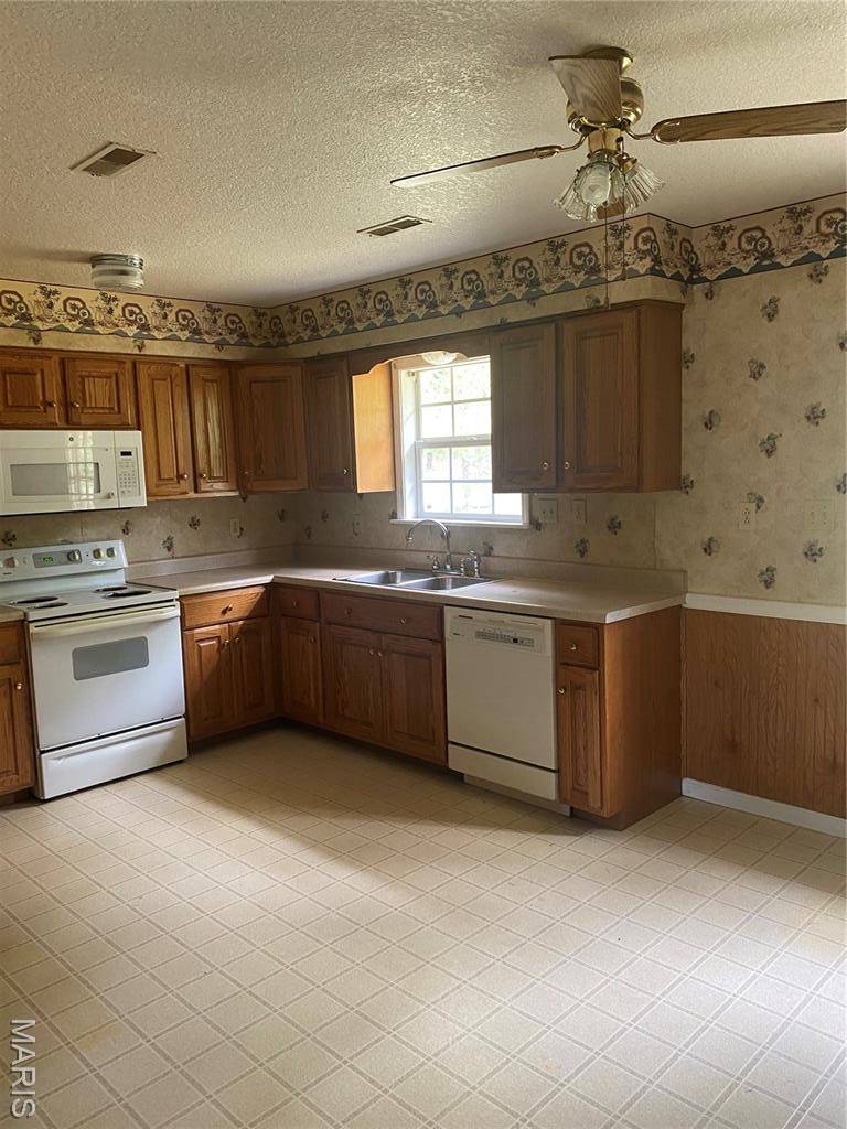 Williamsville, MO 63967,188 Rolla LN