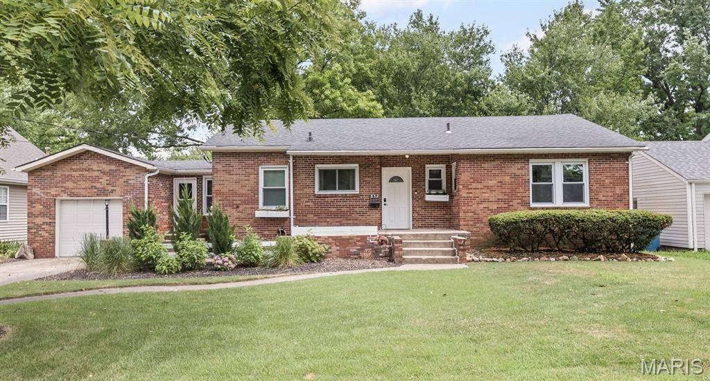 Edwardsville, IL 62025,852 Madison AVE