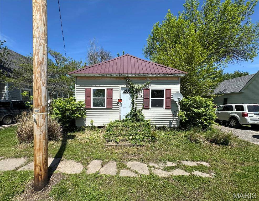 Clarence, MO 63437,304 W Liberty ST