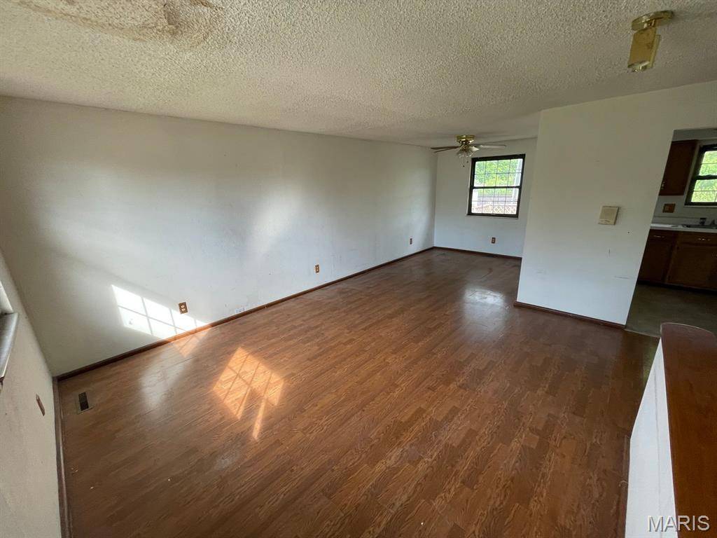 Granite City, IL 62040,33 Briarcliff DR