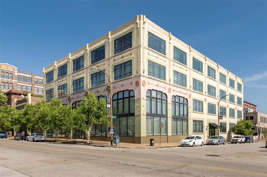St Louis, MO 63103,2201 Locust ST #312
