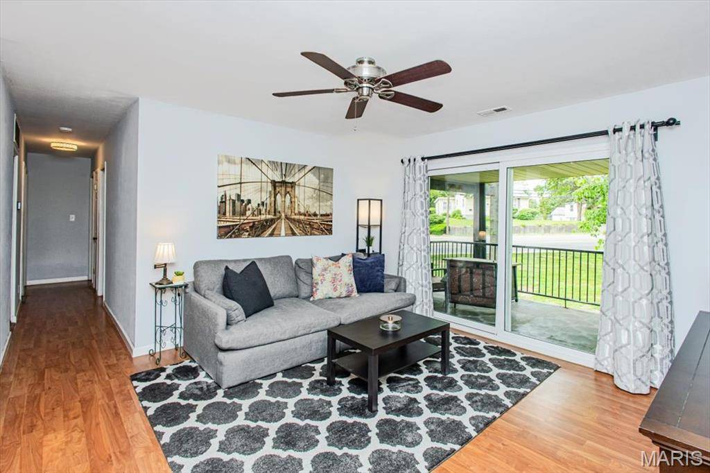 Mehlville, MO 63123,10077 N Bunker Hill DR #F