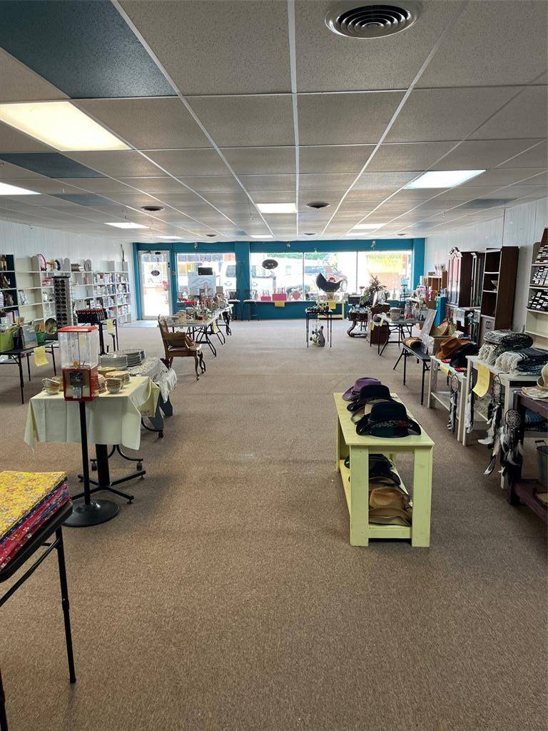 Piedmont, MO 63957,106 N Main Street
