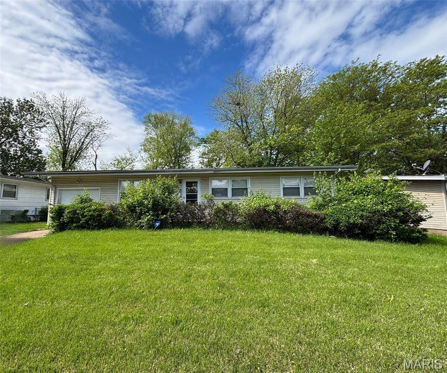 St Louis, MO 63136,3032 Meadowlark AVE
