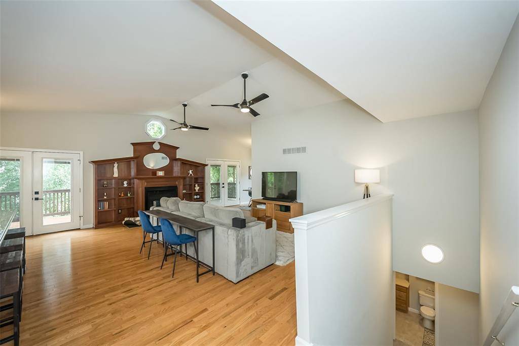 Kirkwood, MO 63122,238 E Clinton PL