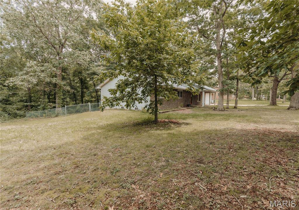 Dixon, MO 65459,11525 Highway Pp