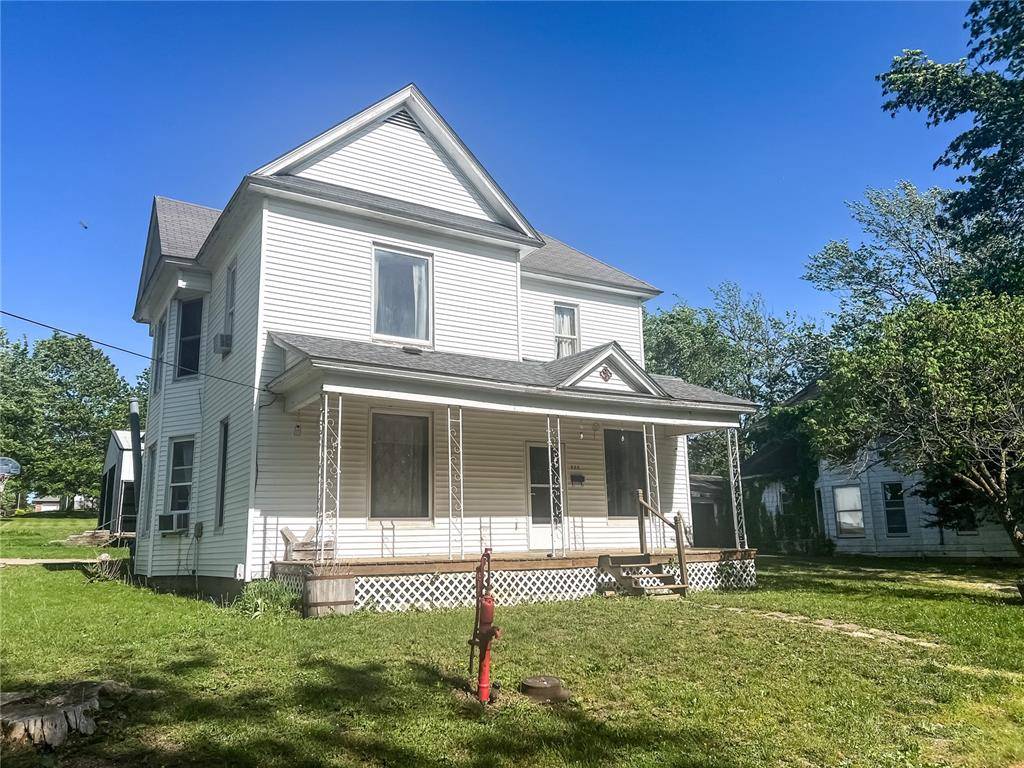 Paris, MO 65275,206 Buckner ST