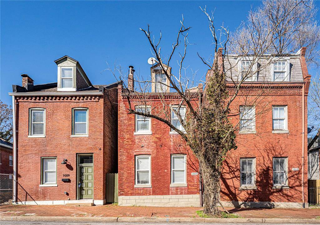 St Louis, MO 63104,1007 Allen AVE