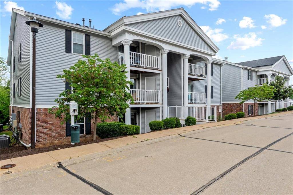 Creve Coeur, MO 63017,1210 Creve Coeur Crossing LN #K