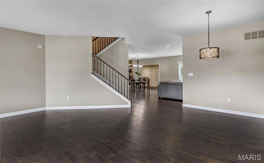Lake St Louis, MO 63367,2001 Paul Renaud BLVD