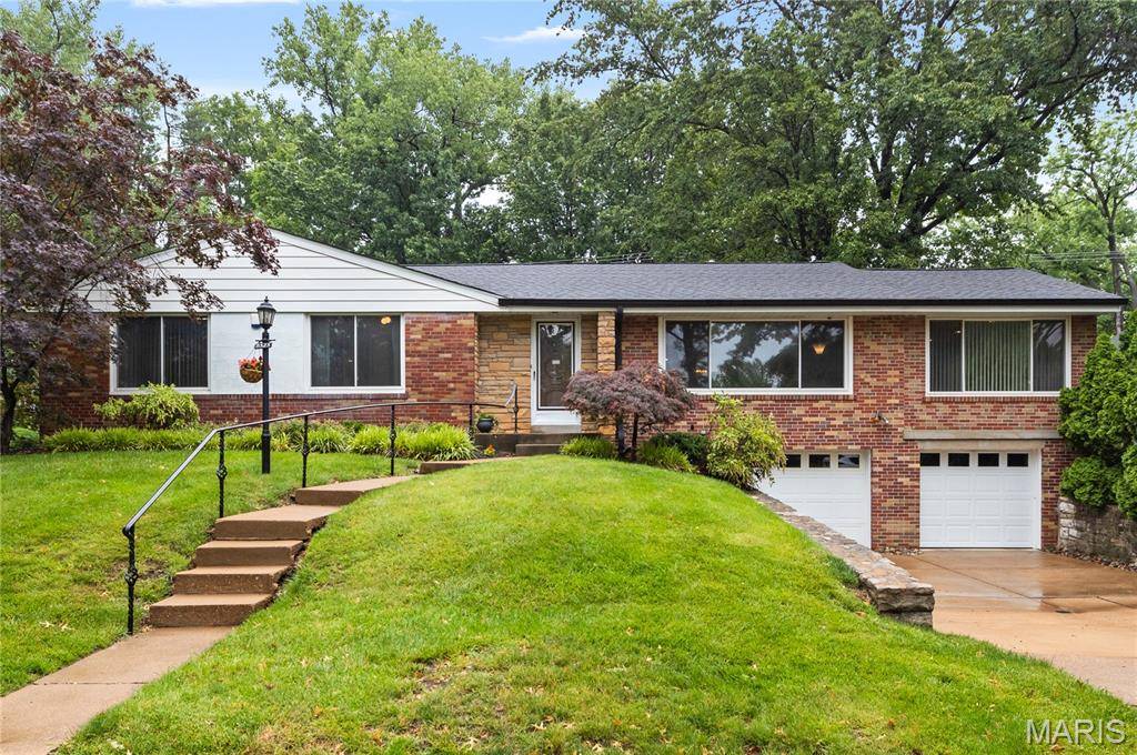 University City, MO 63132,8323 Cornell AVE