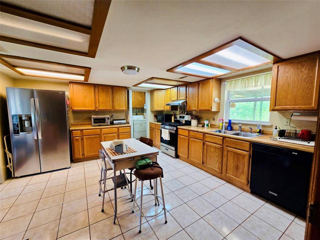 Elk Creek, MO 65464,18061 Grogan Road
