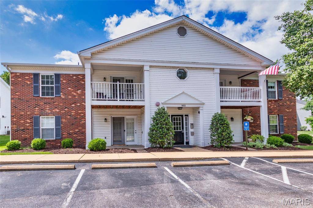 Manchester, MO 63021,902 Hanna Place CT #A