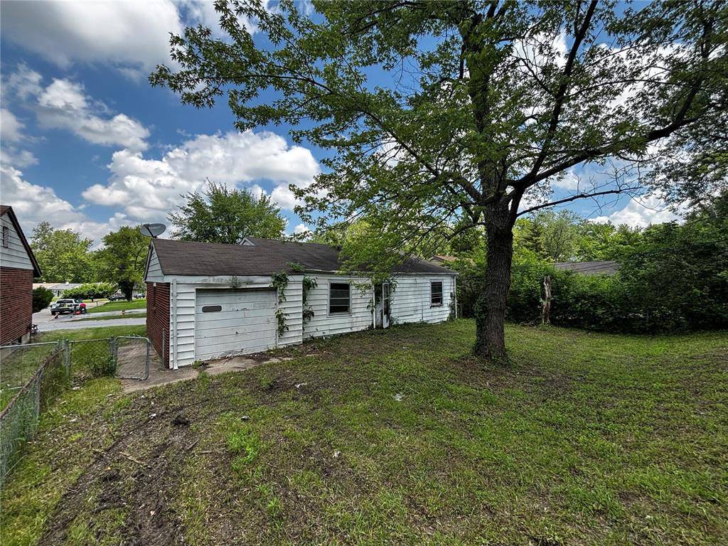 Ferguson, MO 63135,736 Brotherton LN